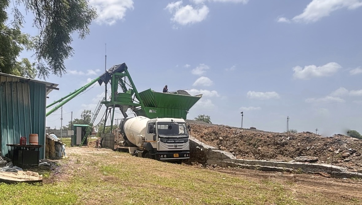 An overview of the ConcreteCraft operational site, showing equipment and facilities.